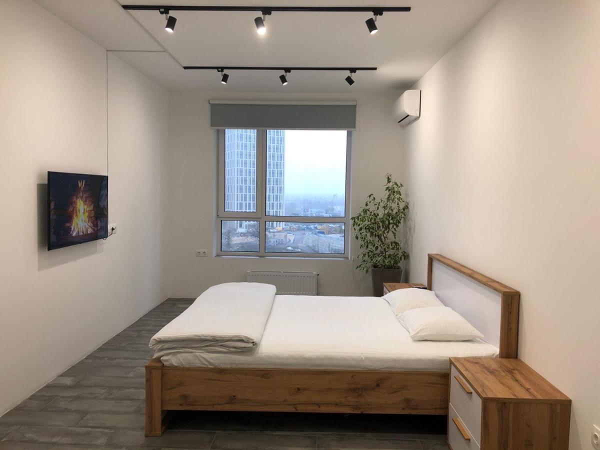 4 Rooms Apartment With A View Of The Dnieper River Κίεβο Εξωτερικό φωτογραφία