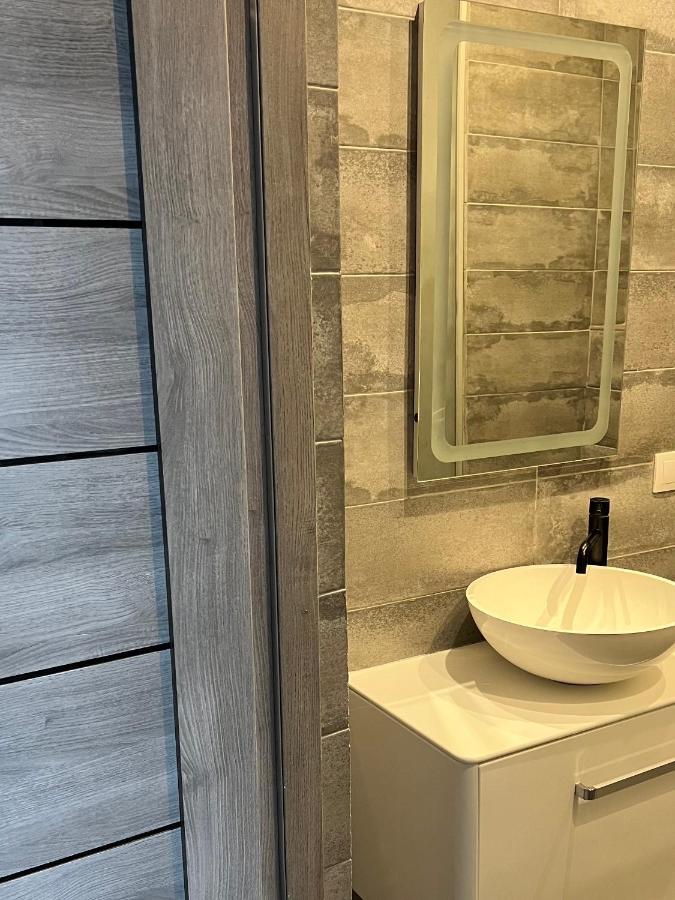 4 Rooms Apartment With A View Of The Dnieper River Κίεβο Εξωτερικό φωτογραφία